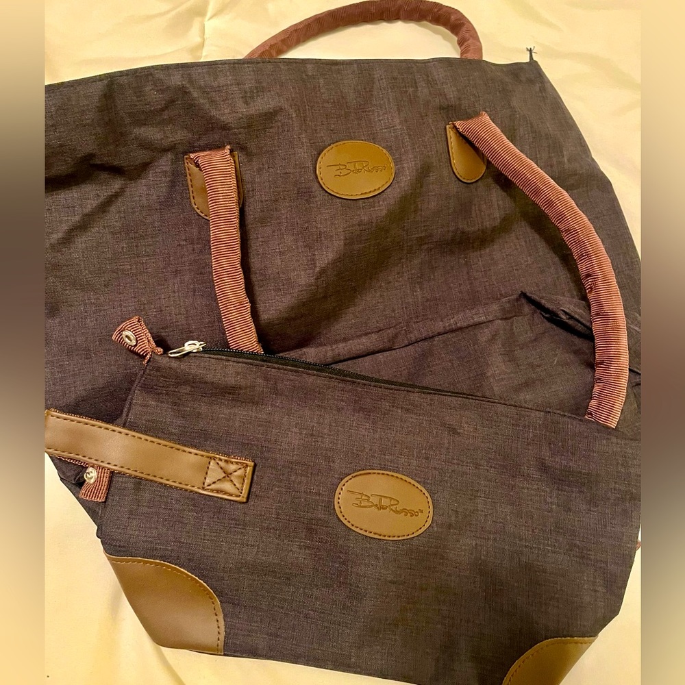 Travel Tote Bag with Matching Pouch NWOT